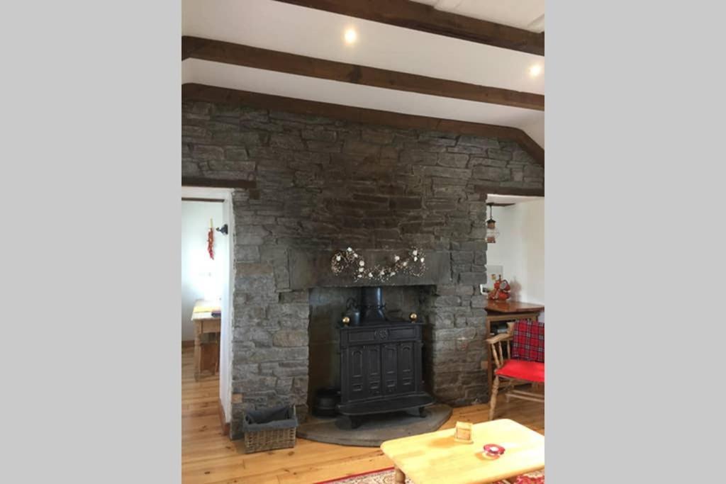 Red Stonecutters Cottage, Doolin Carrowauff 외부 사진